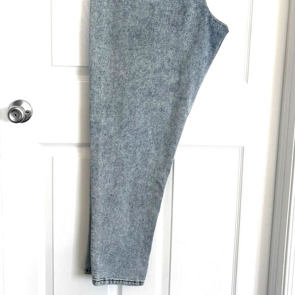 Lane Bryant Boyfriend Jeans, Sz 18 (40" x 32") Distressed Look, New without Tags - Picture 12 of 16